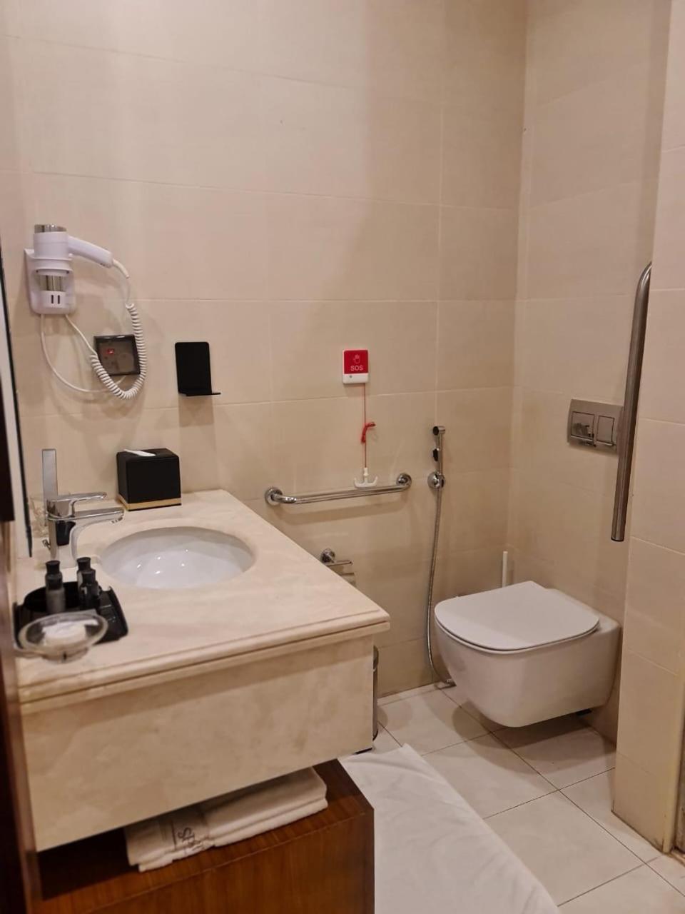 Sarwat Park Hotel Riyadh - Diplomatic Quarter 외부 사진